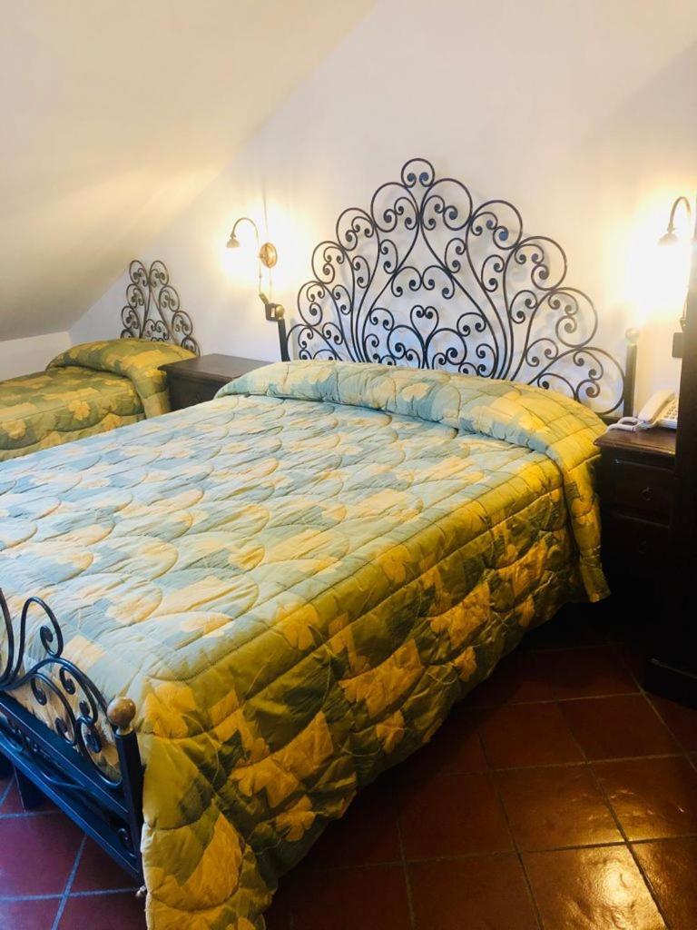 Hotel Bucaneve Пескасероли Екстериор снимка