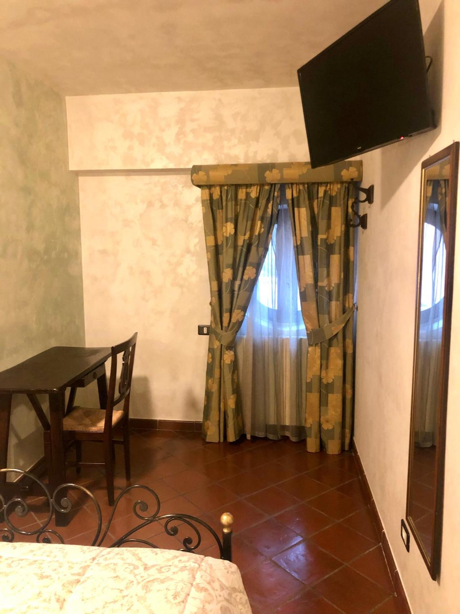 Hotel Bucaneve Пескасероли Екстериор снимка