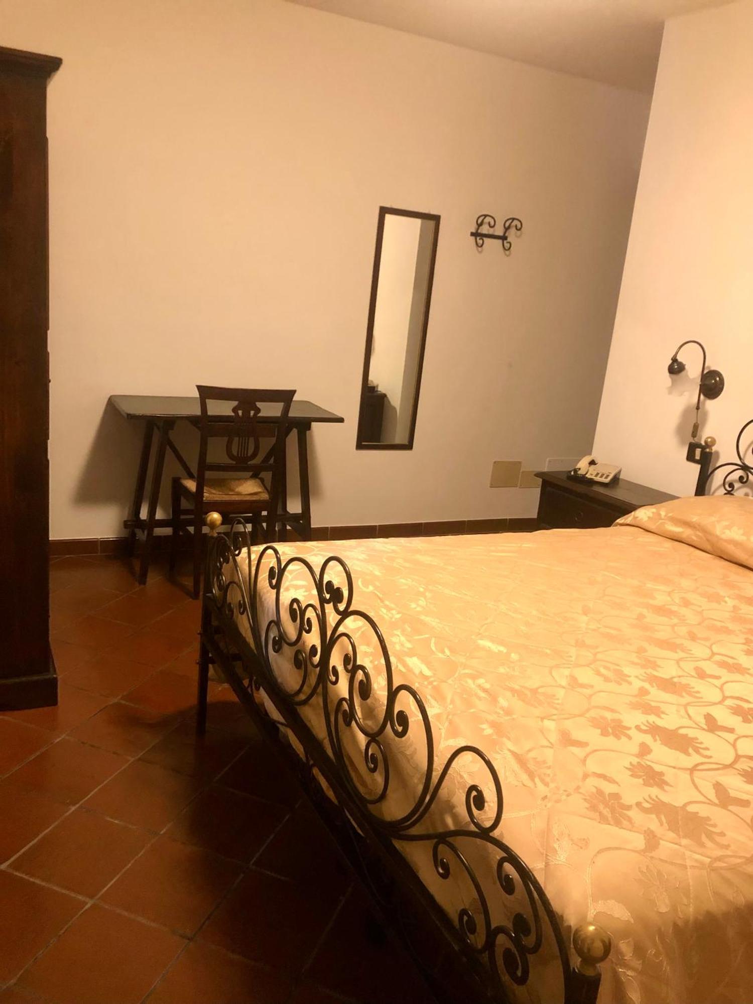 Hotel Bucaneve Пескасероли Екстериор снимка