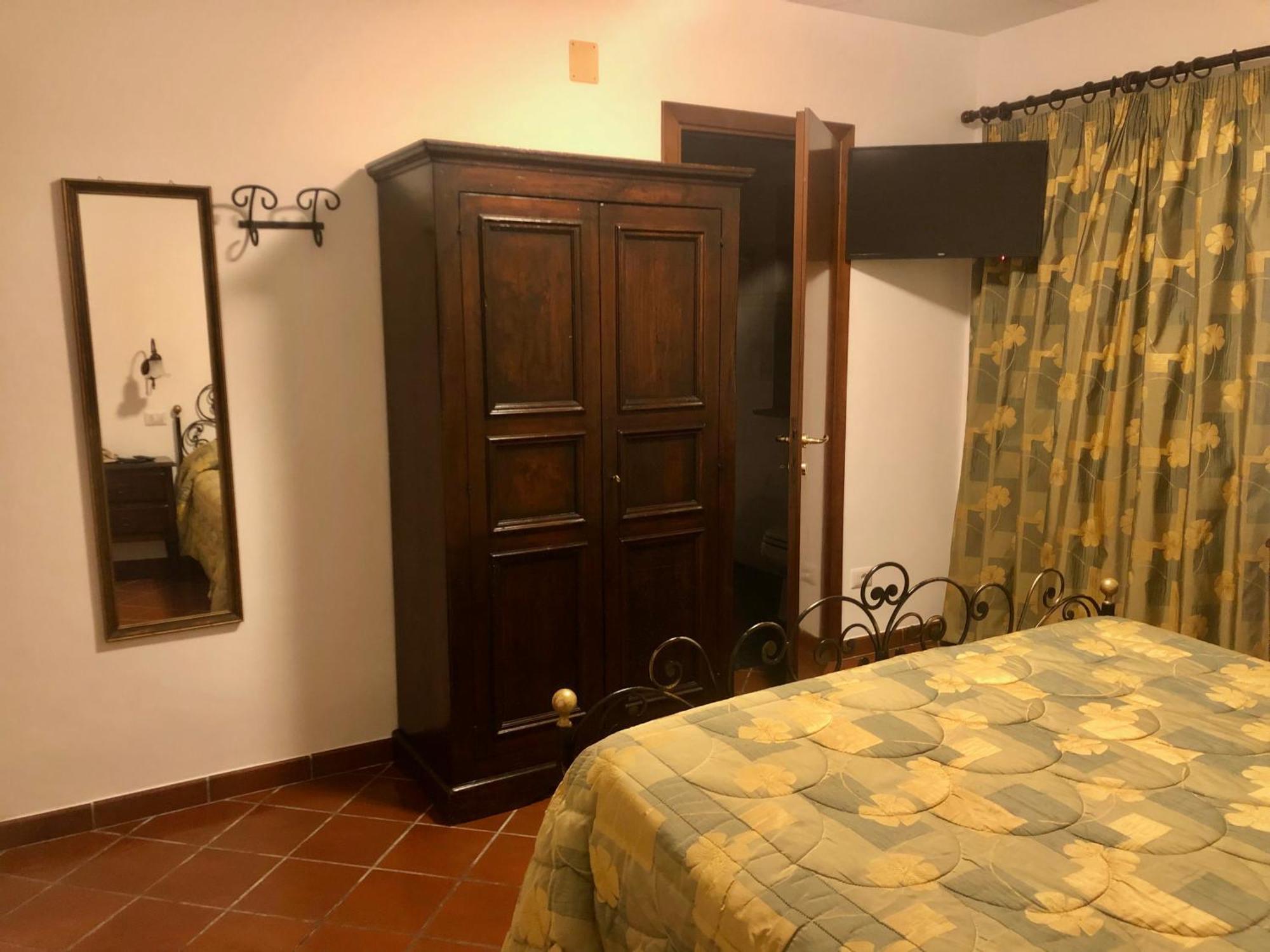 Hotel Bucaneve Пескасероли Екстериор снимка