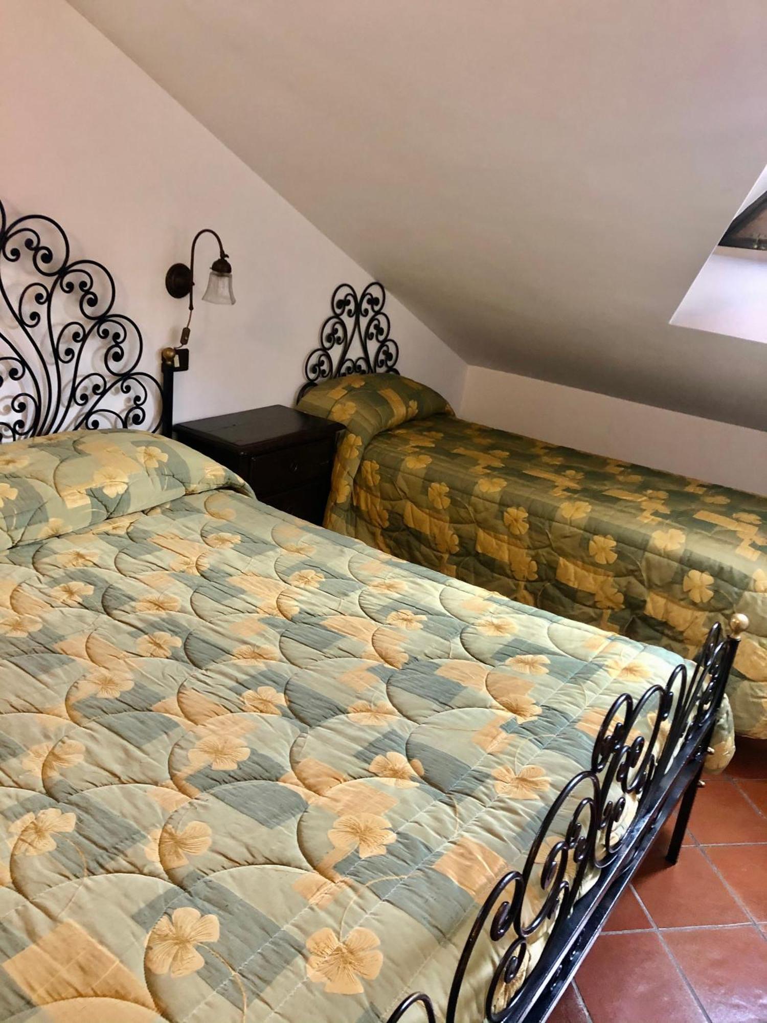Hotel Bucaneve Пескасероли Екстериор снимка