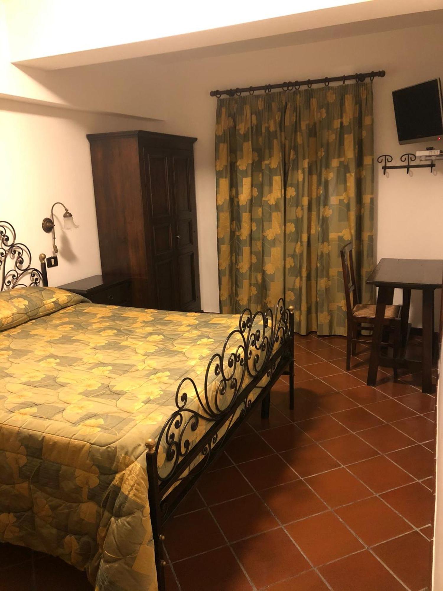 Hotel Bucaneve Пескасероли Екстериор снимка